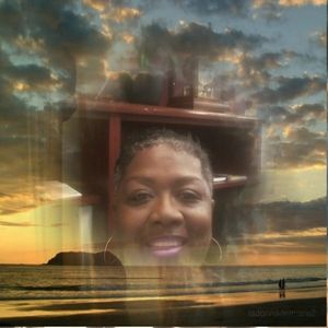 Meet your Posher, Stacie